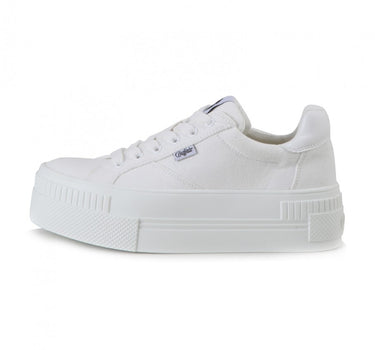 BUFFALO TRAINERS IN WHITE