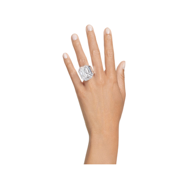 SWAROVSKI LUCENT COCKTAIL RING