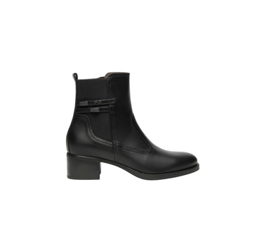 NERO GIARDINI LEATHER ANKLE BOOTS