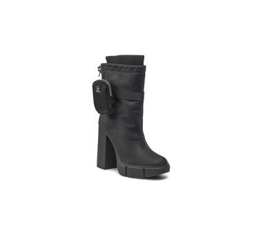 STEVE MADDEN RISEUP BOOTS